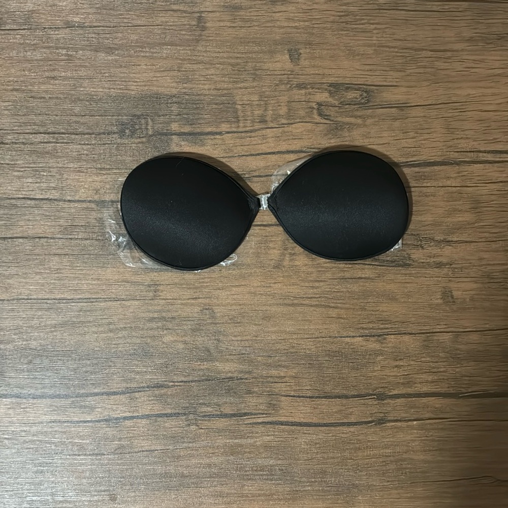 Victoria’s Secret Backless Strapless Bra
